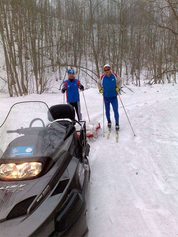 В Токсово продолжается лыжный сезон. +15 прокладка лыжни